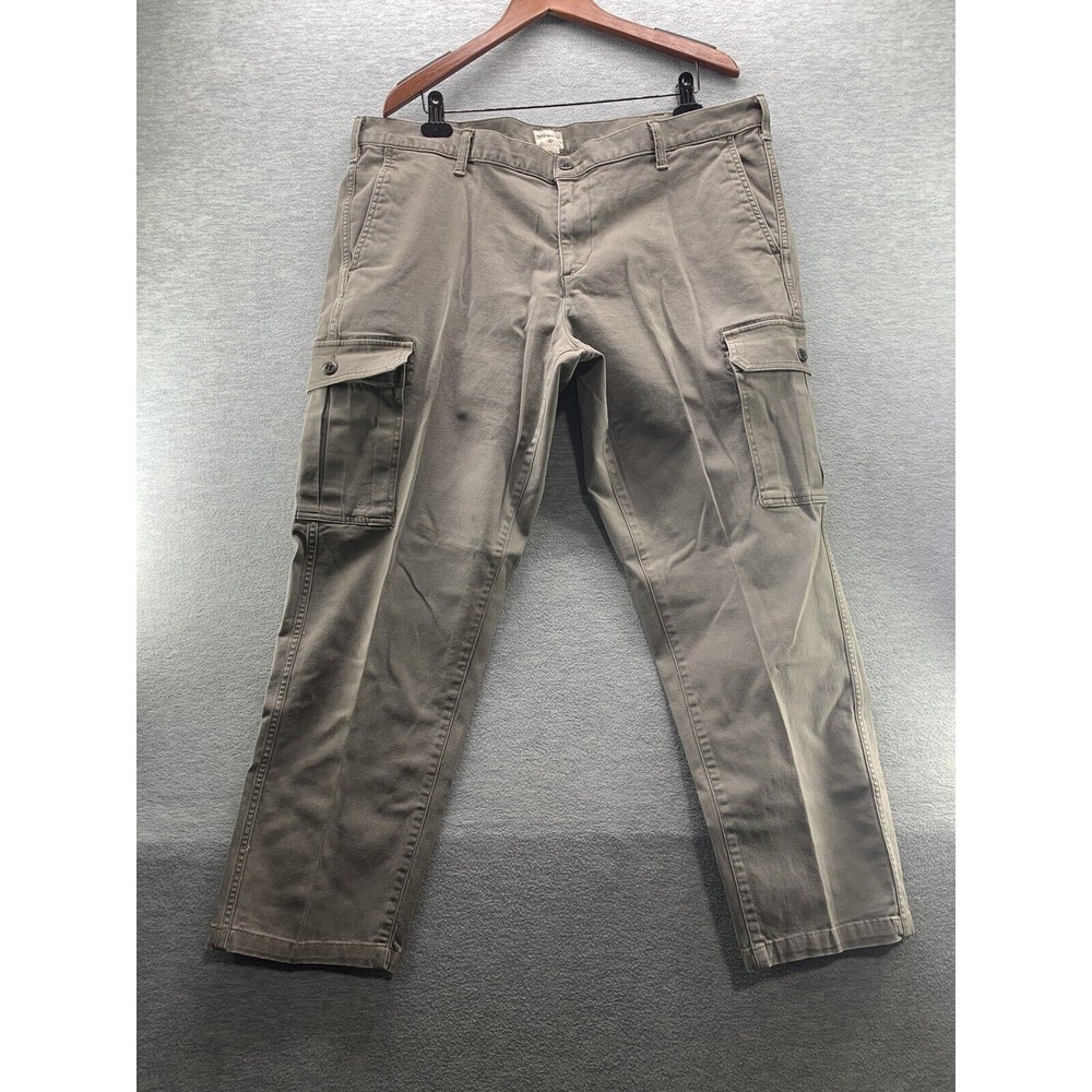 Dockers Men's Flat Front Brown Khaki Athletic Fit Cargo Pants Size 42x32 A26